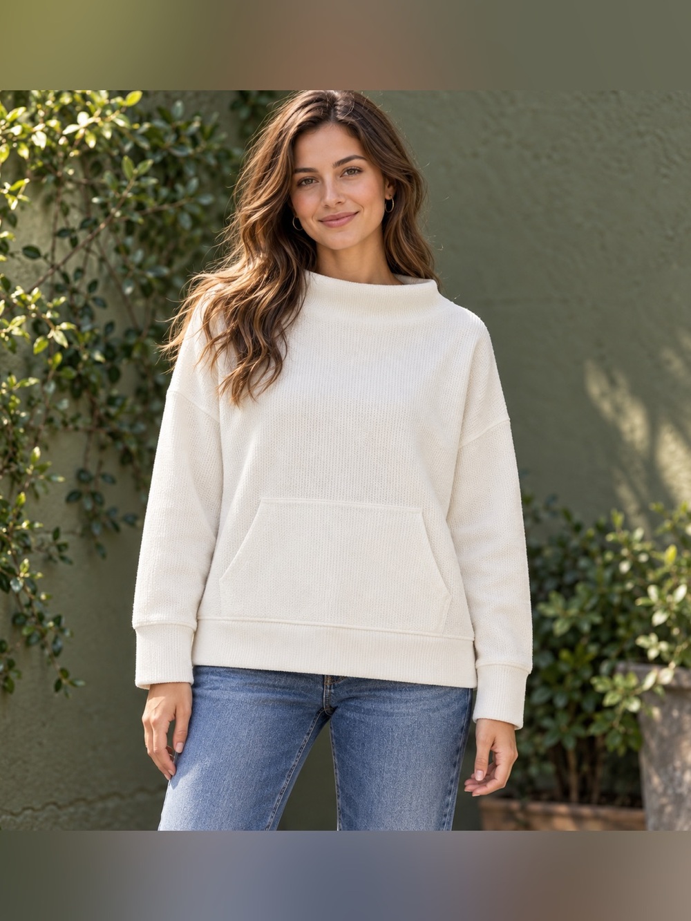 Banana Republic Cream Funnel Neck Pullover PM